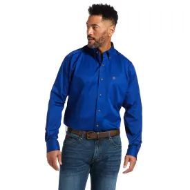 Ariat Men's Solid Twill Classic Fit Shirt