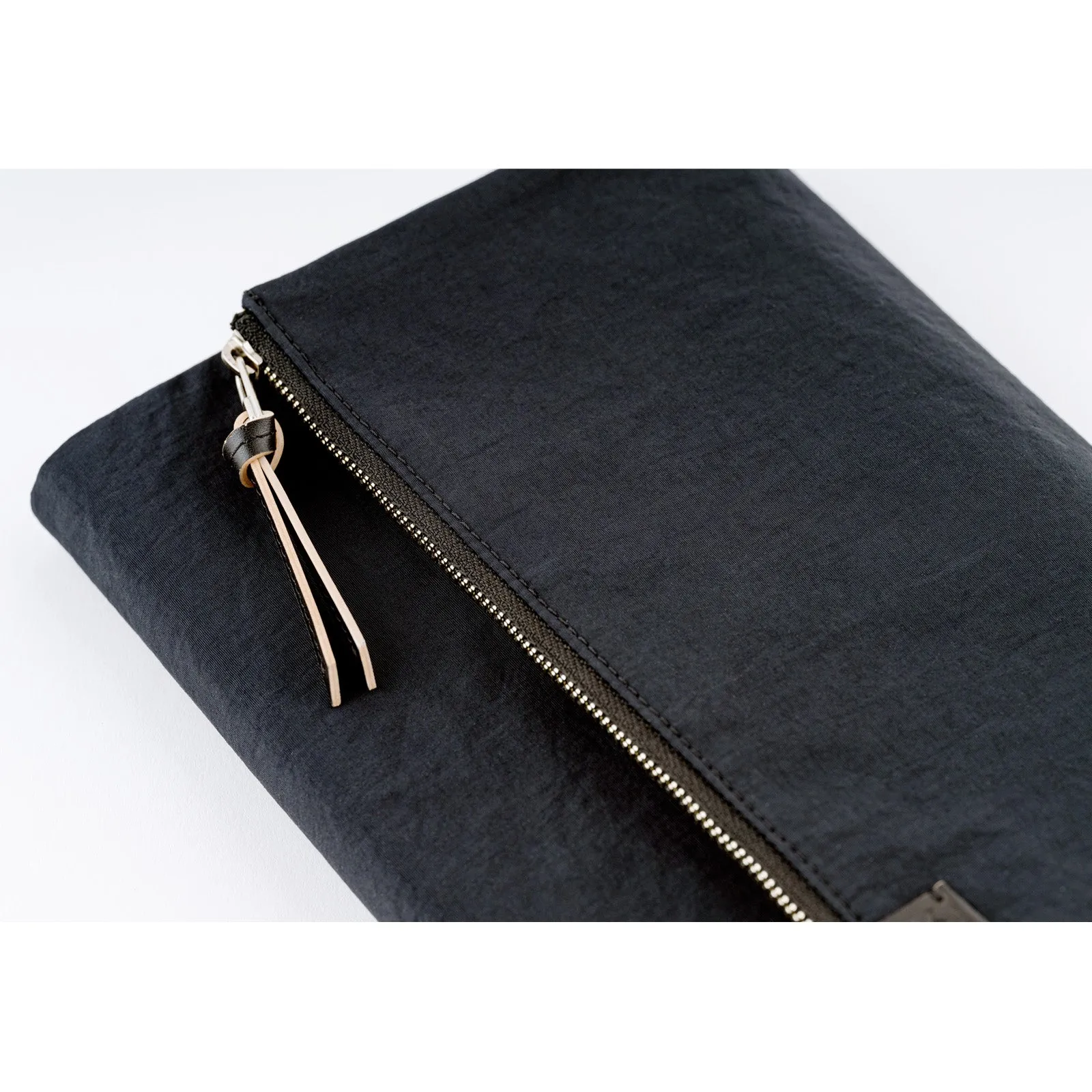 Hobonichi Techo Cover Cousin A5 - Tragen (Black)